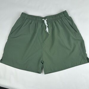 Mens Green Running/Athletic/Casual Shorts. Large. Elastic waist with drawstring.